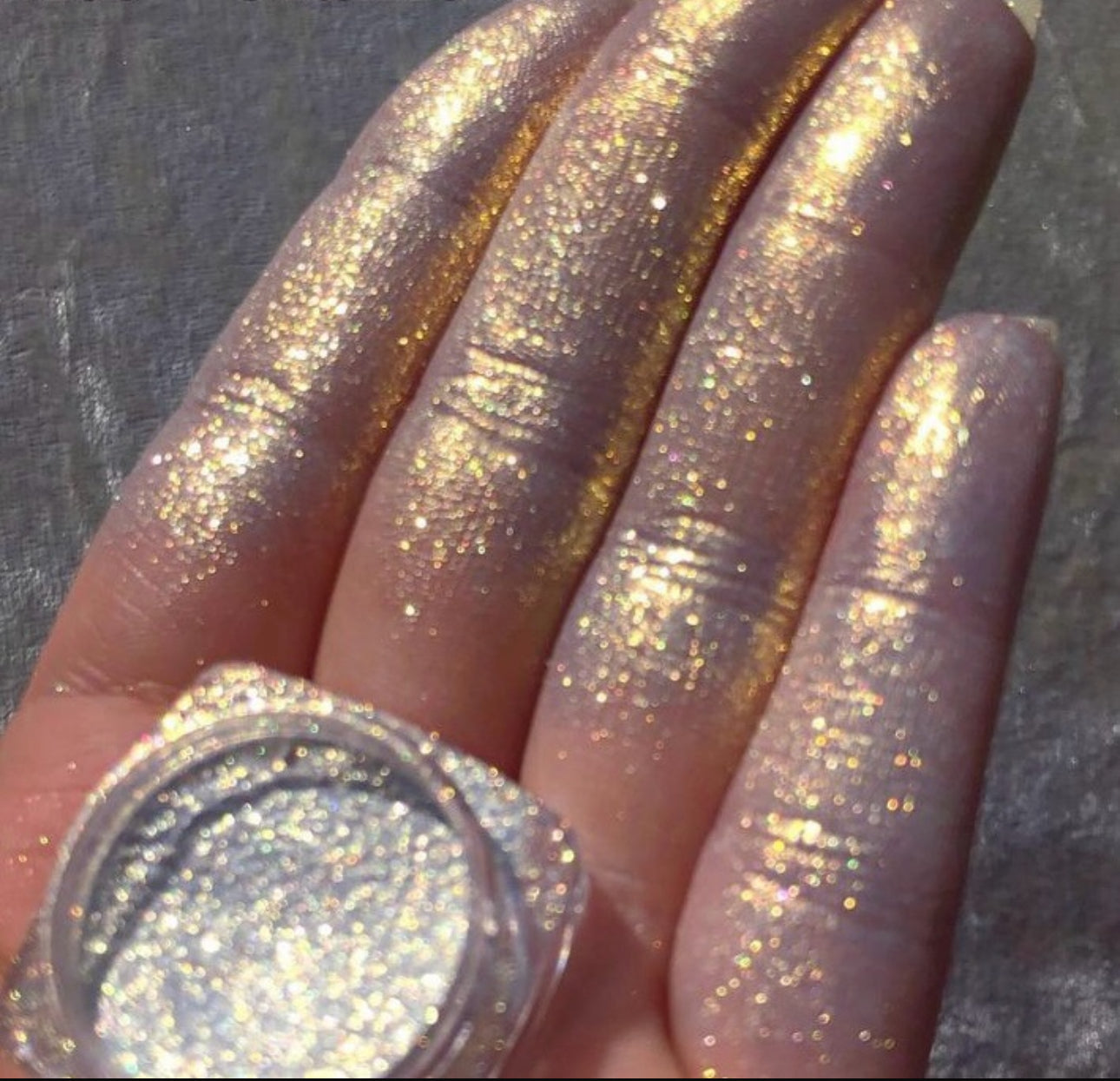 Glitter Pigment Towers