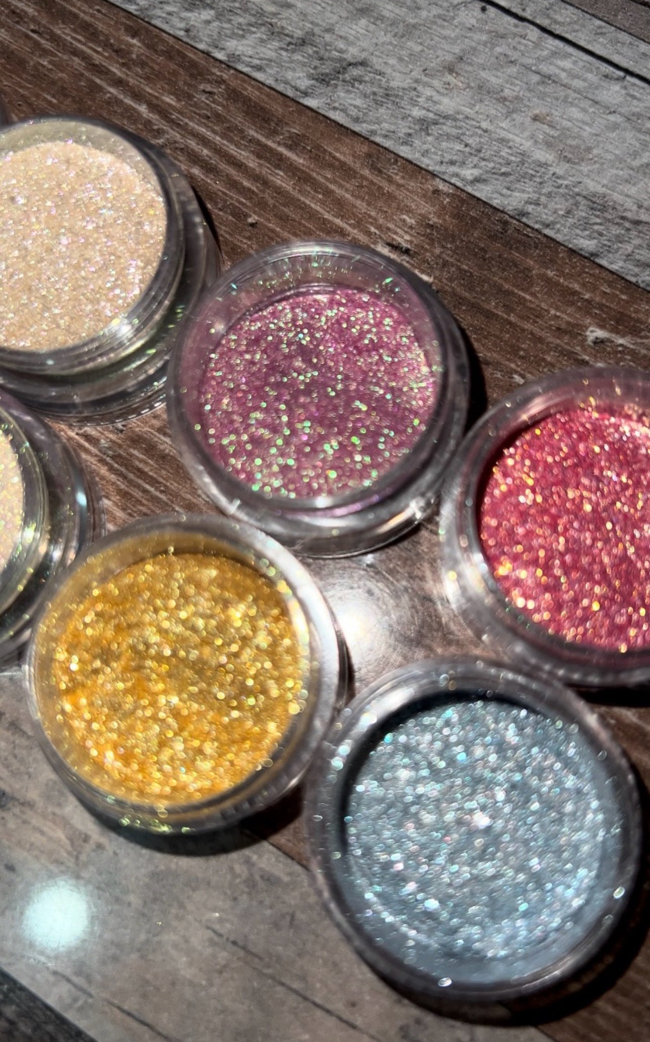 Glitter Pigment Towers